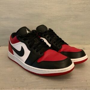 Nike Air Jordan1 Low Red Black White Leather Athletic Shoes Size 11 Like‎ New